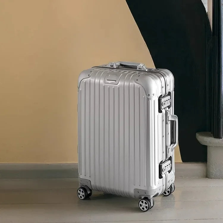 Valise Cabine Rigide en Aluminium – Design Premium et Sécurité Renforcée