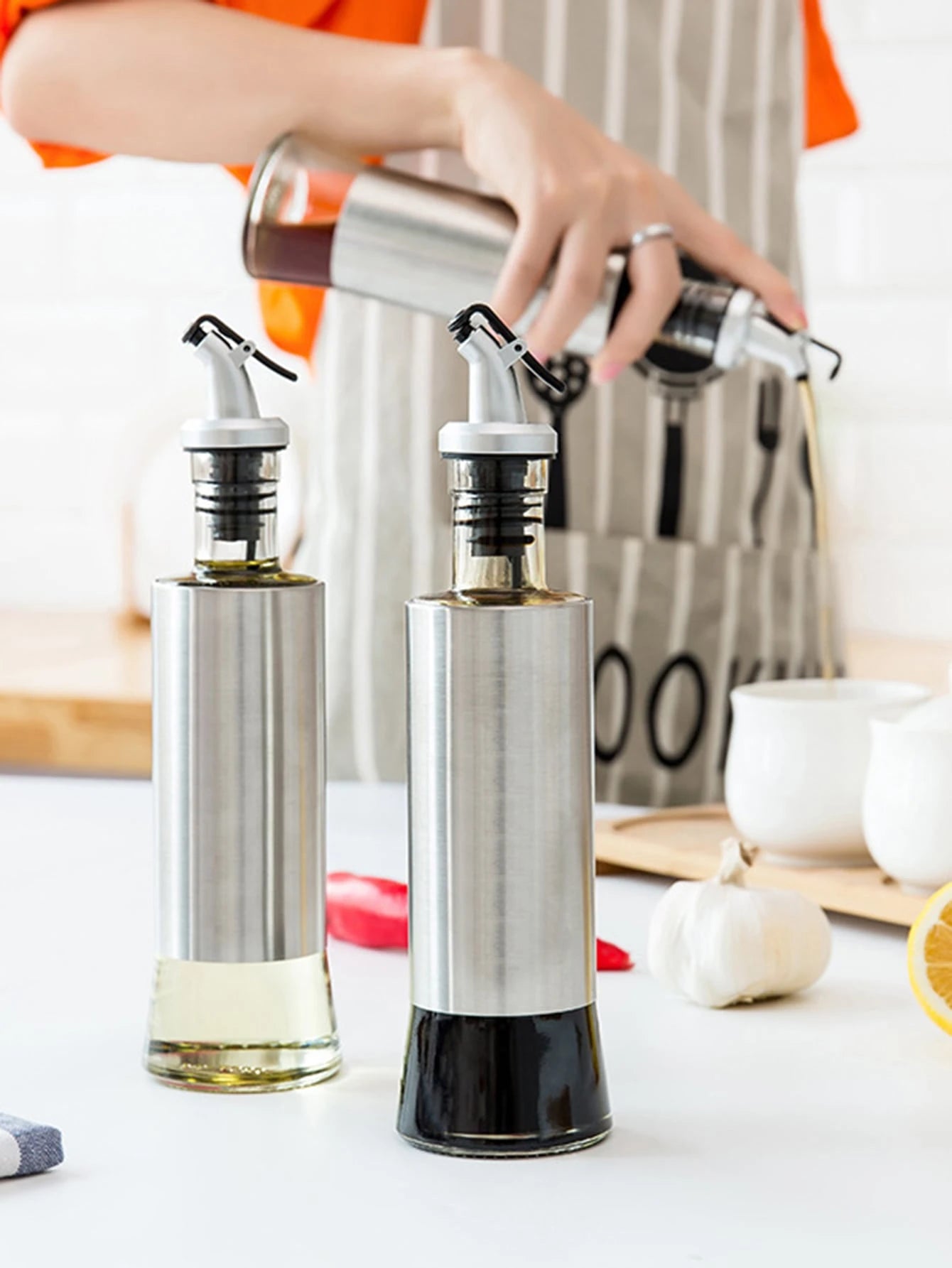 Bouteille Distributeur d’Huile 300 ml en Verre et Inox