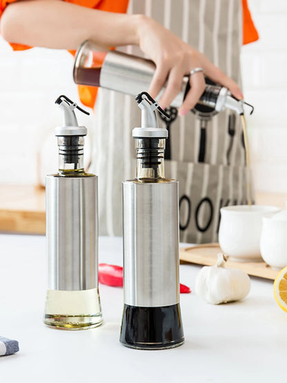 Bouteille Distributeur d’Huile 300 ml en Verre et Inox