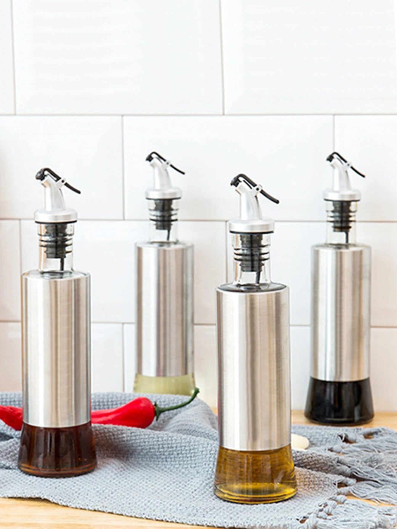 Bouteille Distributeur d’Huile 300 ml en Verre et Inox