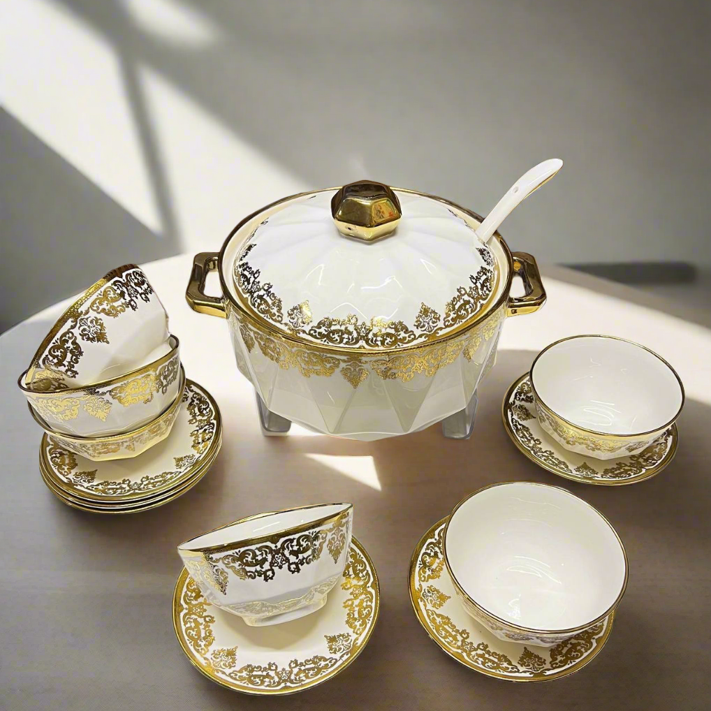 Service de Table en Porcelaine Dorée – Élégance & Raffinement 🌟