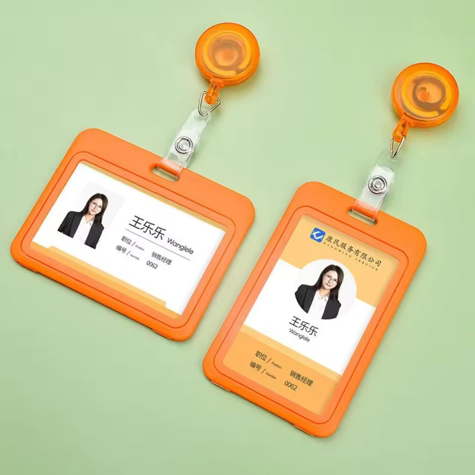 2 Couverture de Carte Rétractable en Plastique Multicolore – Badge d’Identification pour Employés & Étudiants