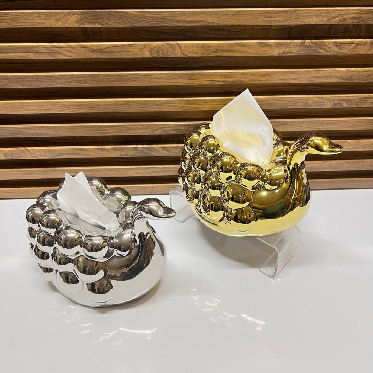 Porte-papier en Céramique Cygne, Accessoire Chic pour Bureau et Salle de Bain