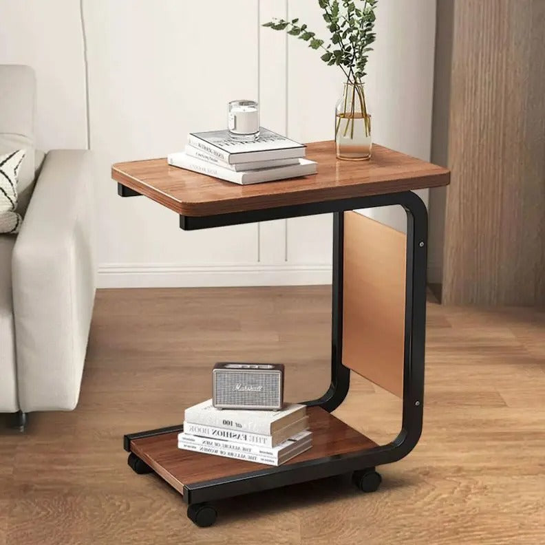 Table d'appoint en forme de C