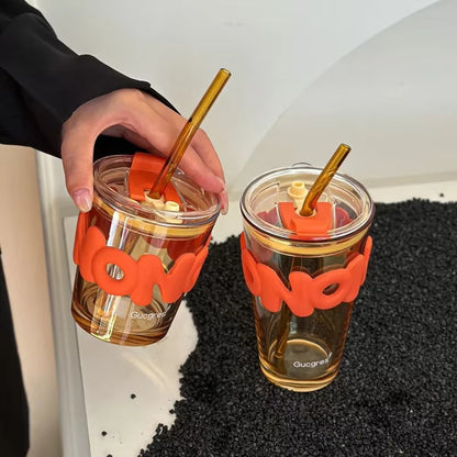 Tasse en verre créative avec couvercle en paille et manchon tendance résistant à la chaleur